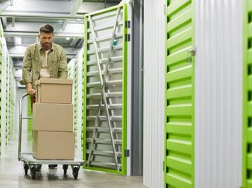 Illustration d'un espace de self-stockage bien organisé dans le quartier de Villarmoy à Paris