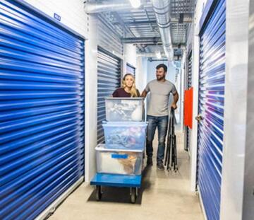 Photo d'un box de stockage climatisé dans le quartier des Baumettes, proposant des solutions de stockage pratiques et sécurisées